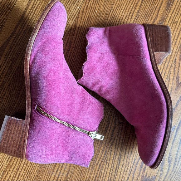 Anthropologie Size 8 Pink Suede Ankle Boots Silent D - Picture 2 of 4